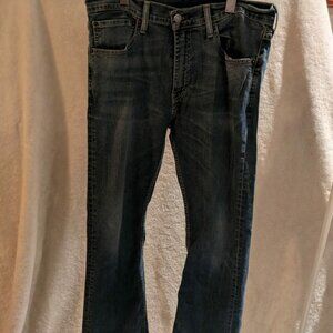 Levis Jeans size 34Wx30L - Mens